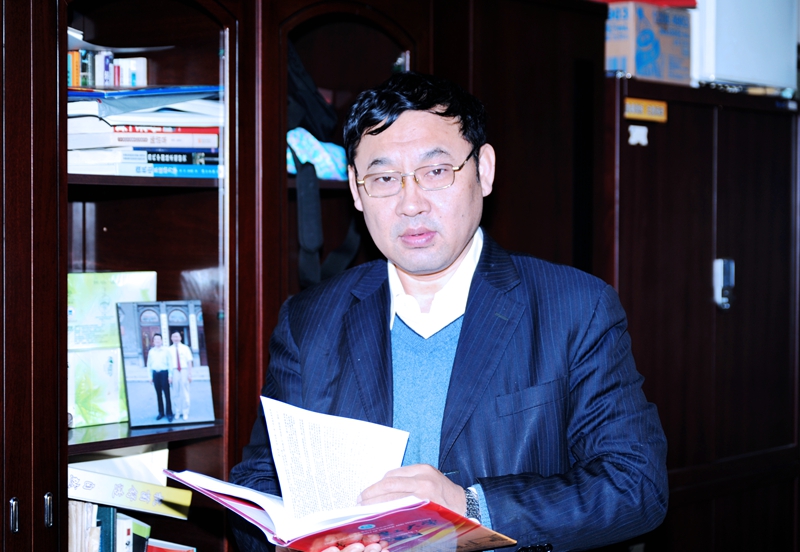 邓宗全教授谭久彬教授当选中国工程院院士