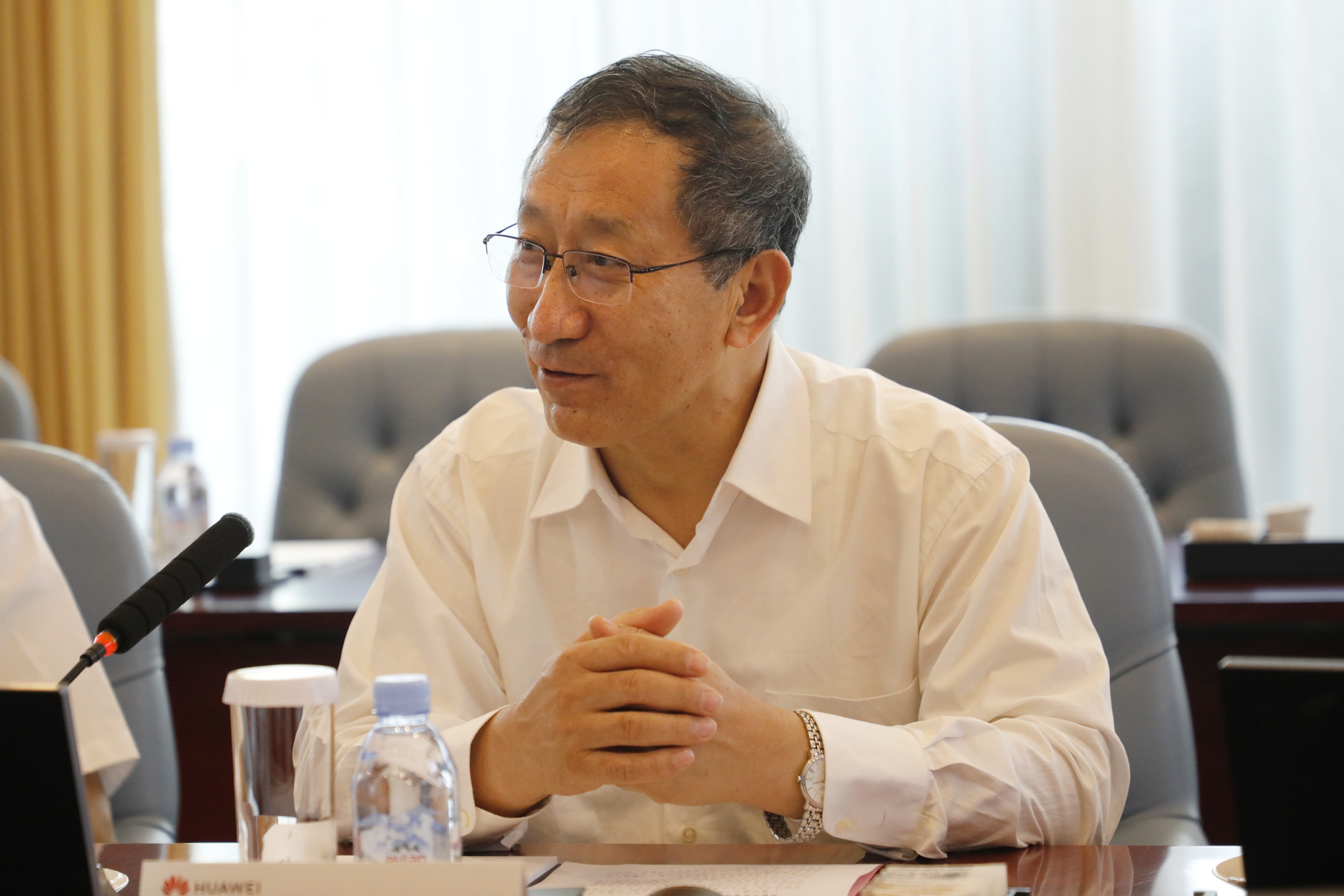 校党委书记熊四皓校长周玉一行走访华为公司