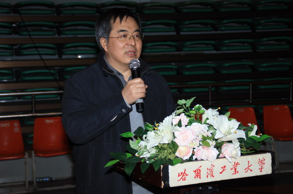 副校长张洪涛讲话