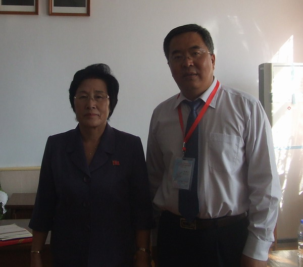 张洪涛与金亨稷师范大学校长会见